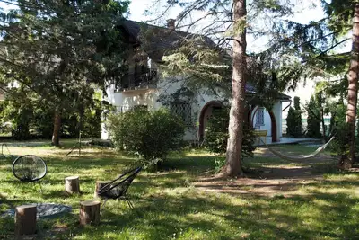 Image de Delightful house surrounded by old pine trees in Siófok at the lake with Ac, WiFi