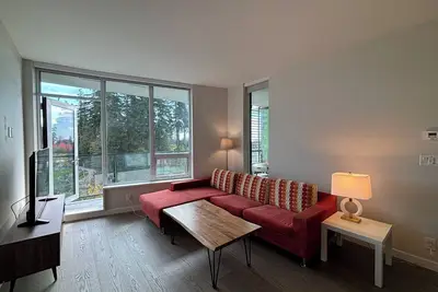 Image de Ubc beautiful two bed room unit for long term rent