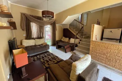 Image de 2br Townhouse with Backyard