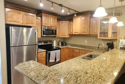 Image de Quiet, forest view condo at Mabel Lake - Dog friendly!