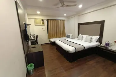 Image de Superior Double Room 1 Hotel Andheri East station area & international airport\n