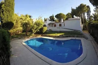 Image de Villa Mediterránea con Piscina Cerca a la Playa