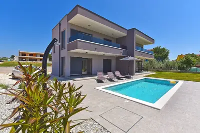 Image de Villa 2245/69634 (Istria - Peroj), 500m from the beach