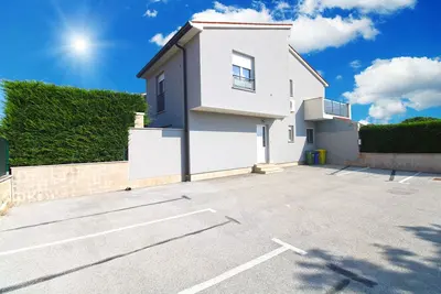 Image de House 2255/72549 (Istria - Banjole), 1000m from the beach