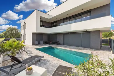 Image de House 2258/73634 (Istria - Valbandon), 1500m from the beach