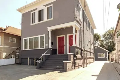Image de Home & Cottage / Large Families & Friends Group / Rv-friendly parking available