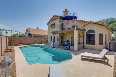 Image de Heated Pool & Lake Views: Goodyear Getaway