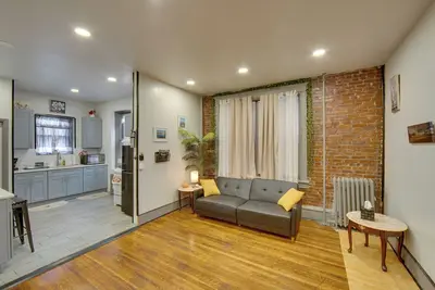 Image de < 2 Mi to Downtown & Capitol: Harrisburg Hideaway