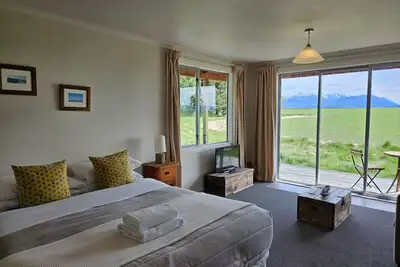 The Lodge, Mt Cook views