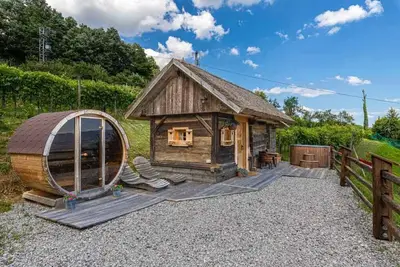 Image de Cabane mit schöner Aussicht, Sauna und Whirlpool