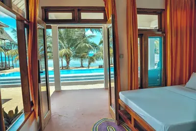 Asante Sana Beach Cottages - Beachfront Cottage