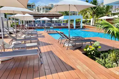 Image de La Amada Deluxe 1 Br Condo w/Private Beach