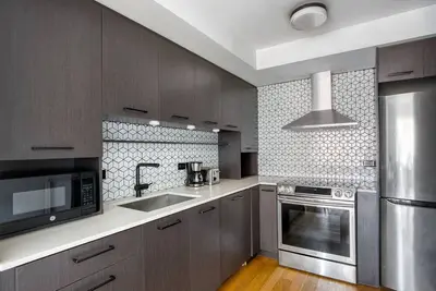 Image de Luxe East Village 2br w/ Elevator & W/D, nr Union Square, by Blueground