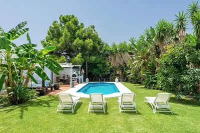 Villa 'Romantica' avec vue sur les montagnes, Wi-Fi et climatisation