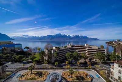 Image de Alpine Stunning Apartment in Montreux by GuestLee