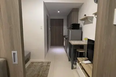 Image de Condo Living at its Best: City & Amenity View Condo Unit at Fame Residences\n