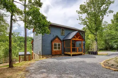 Image de Secluded Family Getaway-Gameroom Theatre Hot Tub Pet Friendly Huge Driveway
