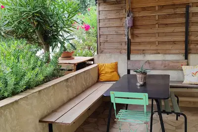 Image de \"les Cigales\" Appartement en Rez-de-jardin