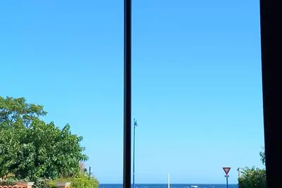 Image de Appartement Face à la Mer- Hyères Plage-50m2