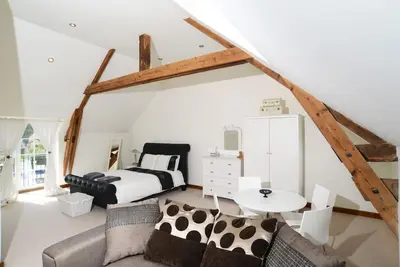 Image de Magnifique Maison/grandes chambres | piscine/gym | pas d'animaux domestiques