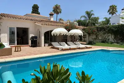 05 - Villa Ivory Beach House w pool heating