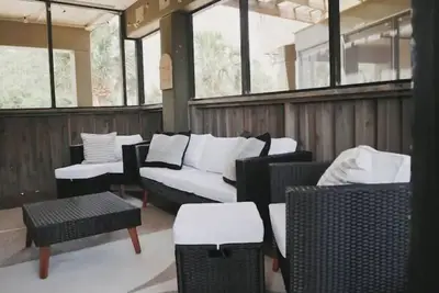 Image de Luxury Riverfront Retreat w/ Pool + Ocean View