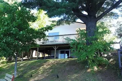 Image de Serenity By The Lake