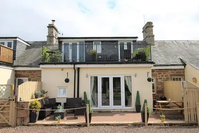 Image de Norham near Berwick - Sleeps 8 - 2 Bathrooms - 15 Mins Beach - Dog Friendly