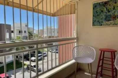 Image de Entre Aereopuerto, Playa y Ciudad