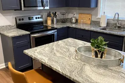 Image de The Hideaway Above the Cafe <1 mile to Pnc Park