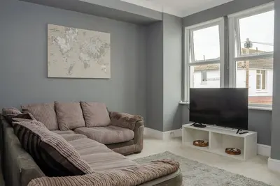 Image de Peaceful & Spacious Family Home In Eastbourne!