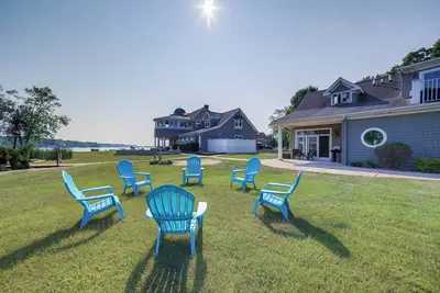 Image de Waterfront Jackson Mansion: Patio, Grill, Dock!
