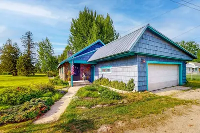 Image de Large Yard, Grill, & Sunroom - Dog-Friendly
