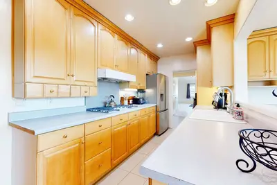 Two homes close to wine country with trail access