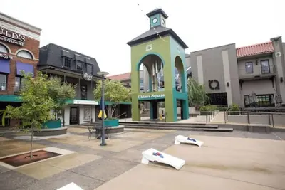 Image de Duplex in the Heart of Midtown