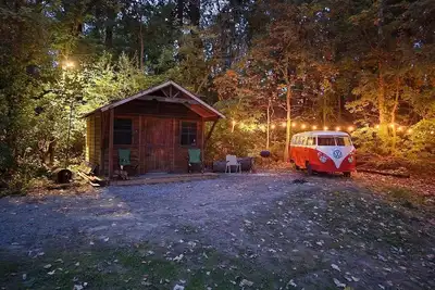Image de Vw Bus Campsite & Very Small Cabin on the Water!