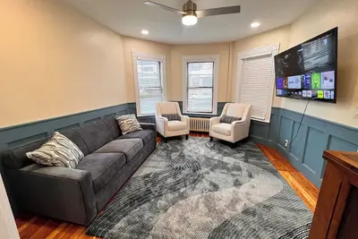 Image de Renovated Brighton Boston Condo w/ Parking close to Bu/Bc/Harvard