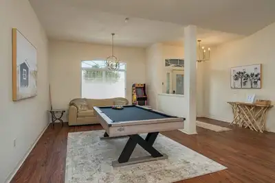 Image de Large House, Fireside Hot Tub, King Bed Suite