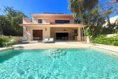 Image de Spacious 4 bedroom villa W\/private pool, just 5 min from the beach!