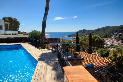 Image de Villa 'Simone' avec vue sur la mer, piscine privée et Wi-Fi
