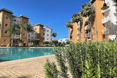 Appartement Dans une Résidence au Charme Andalous Avec Piscine et Plage à 10 min