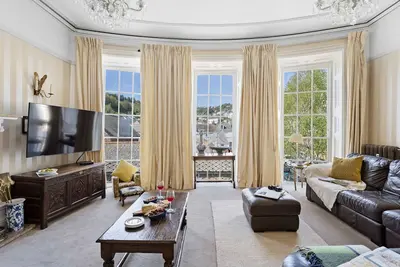 Image de Large Apartment, Town Centre