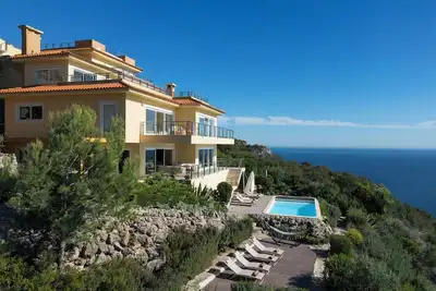 Image de Exclusive Oceanfront Villa in Arrabida Natural Park with Heated Pool