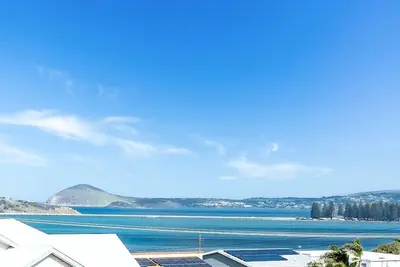 Image de 13a Elliot Ave - SeaViews - Walk to Beach - Bikeway - Wi-Fi