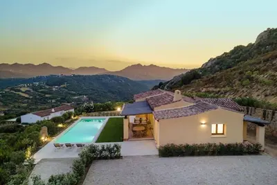 Luxury Panoramic Villa D.