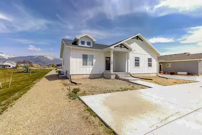 Image de Notable Apartment - Mountain Views, Kitchen, & W/D