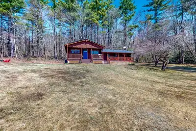 Image de Serene Acreage - Pond - Hiking Trails Nearby