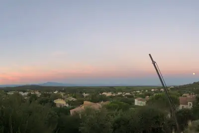 Image de Maison en bois, en campagne avec piscine