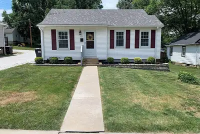 Image de Historic Main Street Cottage