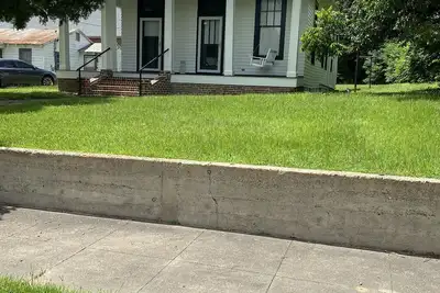 Image de Beautiful 3 bedroom home situated minutes away from Downtown Natchez Mississippi